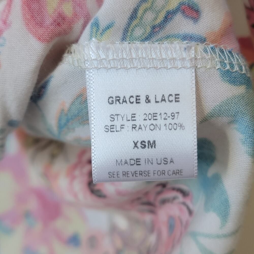 Bright Whimsy Floral Lightweight Kimono Beach Robe - Picture 7 of 7